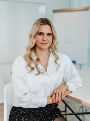 Revier Online Projekt Pionierin Olivia Mitarbeiter Foto